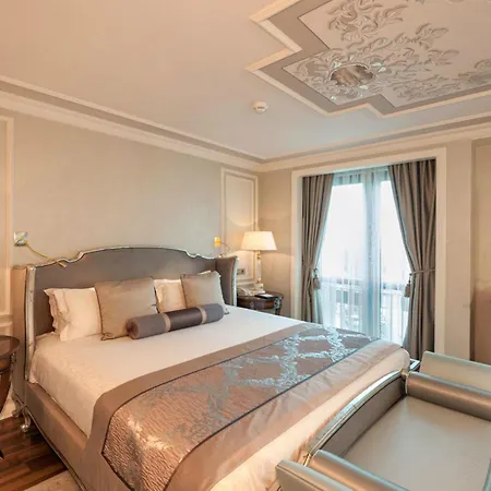 מלון Rixos Pera 5*