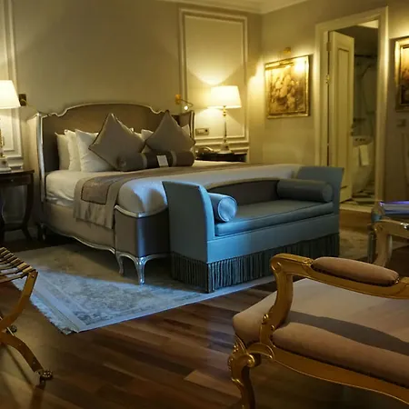 מלון Rixos Pera 5*