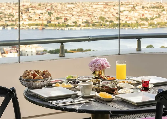 Отель Rixos Pera